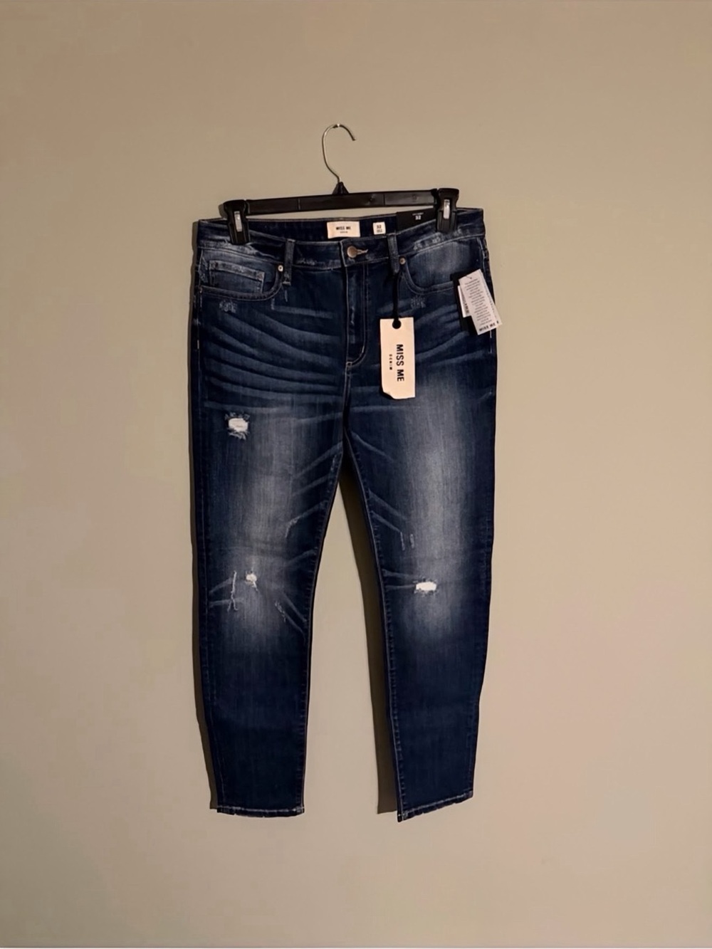 New With Tags Beautiful Miss Me Mid-Rise Skinny Jeans With 29” Inseam